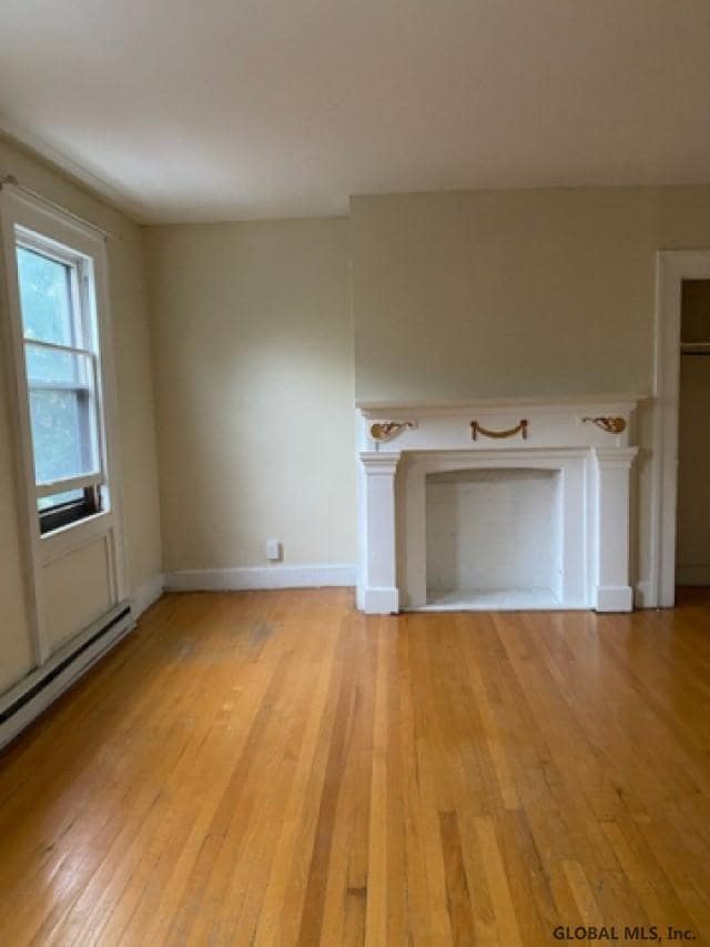 Building Photo - 402 Hamilton St