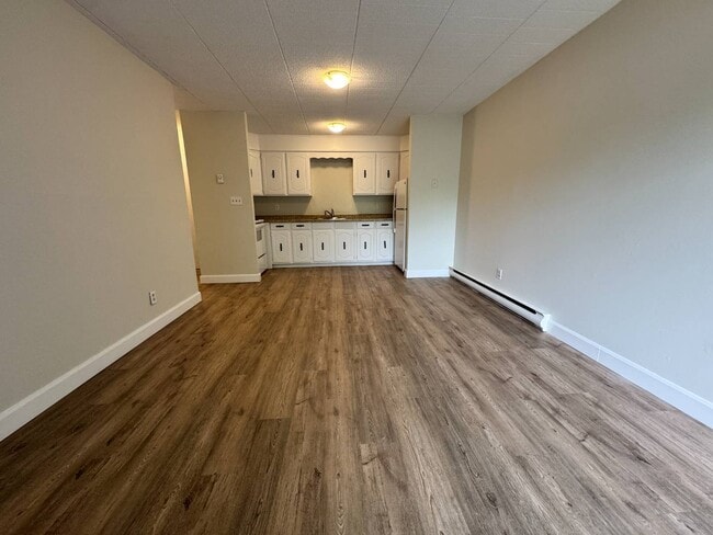 Building Photo - 130 Sheldon Ave