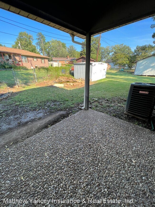 Foto del edificio - 3 br, 2 bath House - 715 Lincoln Hill Circle