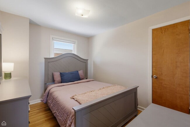 Foto del edificio - 1512 Mulford St