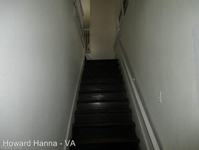 Building Photo - 611 Stockley Gardens