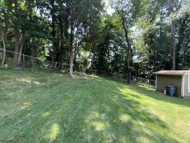 Foto del edificio - 980 Black Oak Ridge Rd