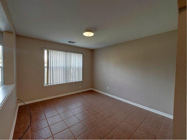 Building Photo - 2303 Crossmill Ln