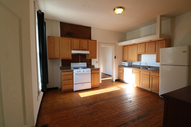 Foto del edificio - 52 W McMillan St