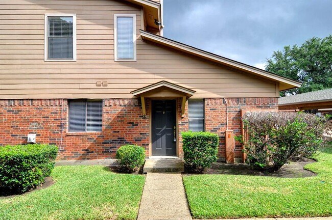 Foto del edificio - 5668 Cedar Creek Dr