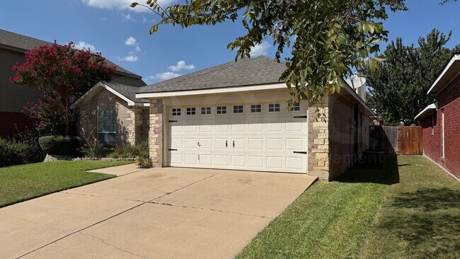 Building Photo - 9021 Rushing River Dr
