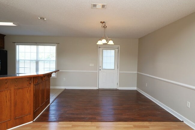 Building Photo - 1469 San Diego Cir