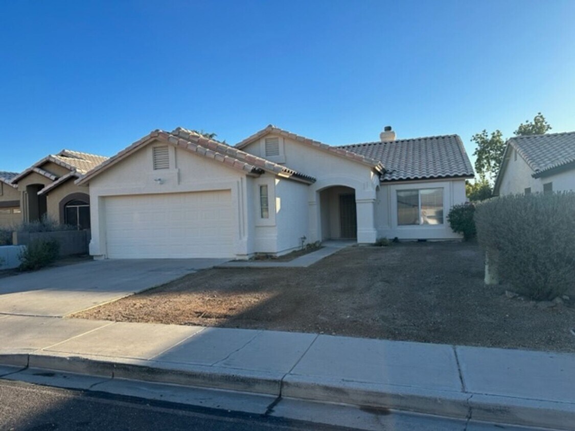 Foto principal - WALKING DISTANCE TO DESERT VISTA HIGH SCHO...
