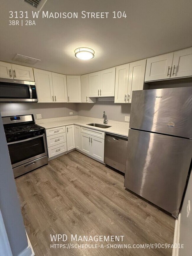Foto del edificio - 3131 W Madison St
