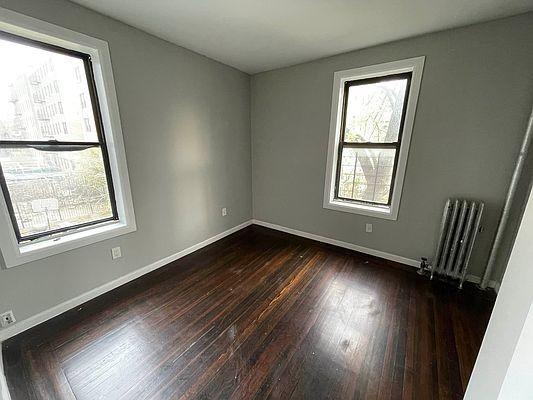 Foto del edificio - 2 bedroom in BRONX NY 10468