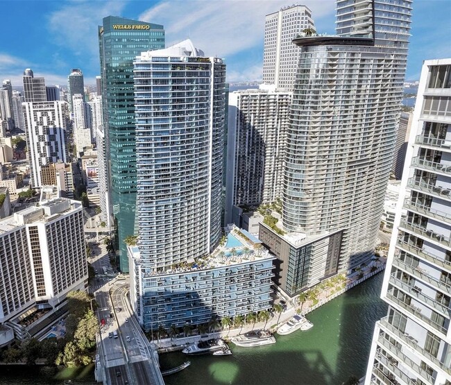 Foto del edificio - 200 Biscayne Boulevard Way