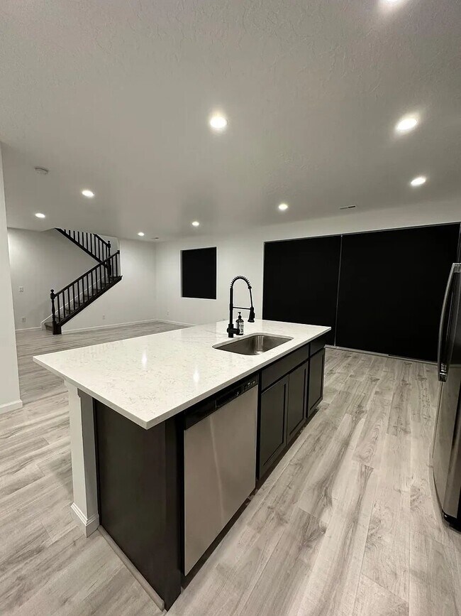 Foto del edificio - 5407 N Solo St