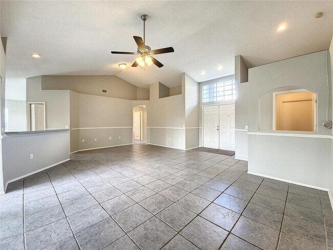 Building Photo - 603 Terranova Dr
