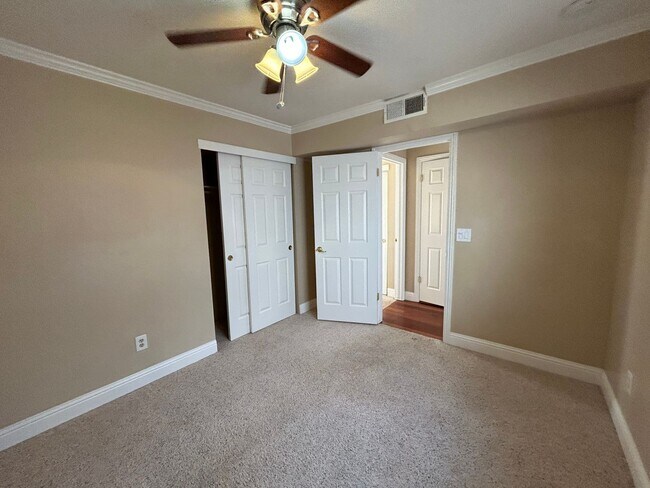 Building Photo - 316 Avila Ct