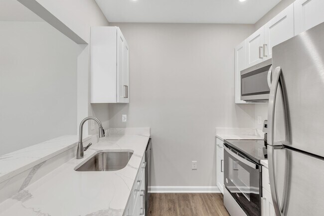 Foto del edificio - 606 Rolling Hill Walk