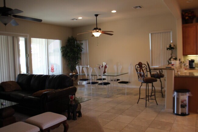 Foto del edificio - 40433 Corte San Carlos