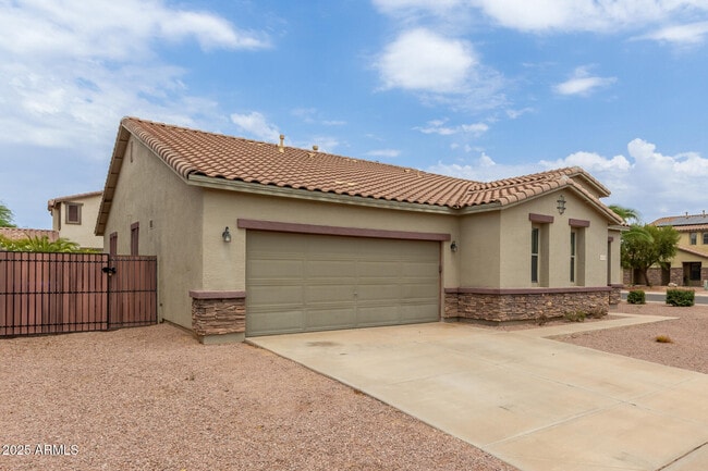 Building Photo - 4274 E Gleneagle Dr