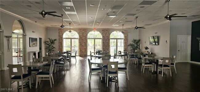 Foto del edificio - 5435 Worthington Ln