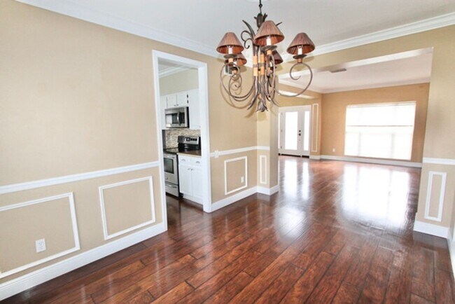 Building Photo - Lake Mary - 4 Bedroom, 2.5 Bathroom- $2750.00