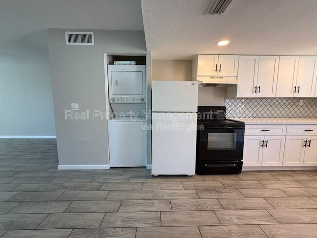 Foto del edificio - 3302 W Loma Ln