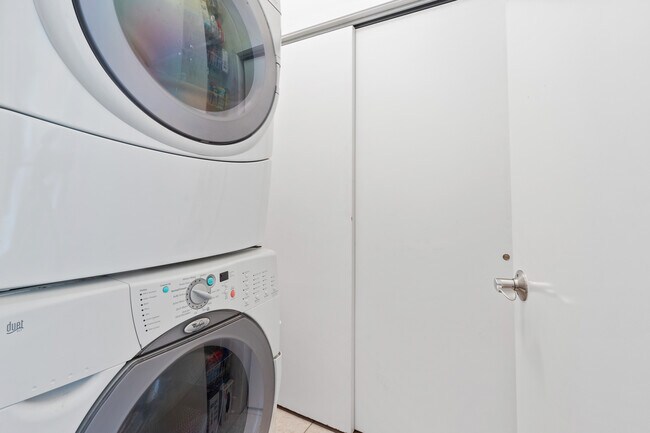 Foto del edificio - 2852 N Halsted St