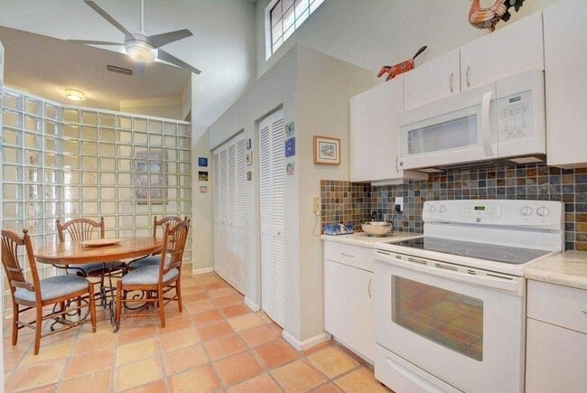 Building Photo - 6743 Montego Bay Blvd