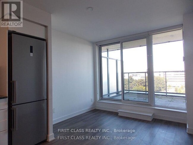 Building Photo - 160 Flemington Rd