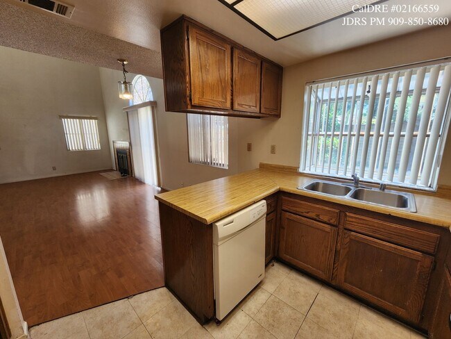 Building Photo - Baldwin Park 3 Bedroom Home