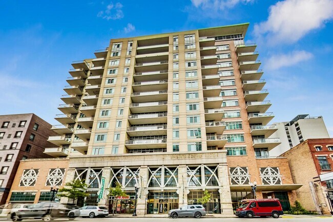 Building Photo - 230 W Division St
