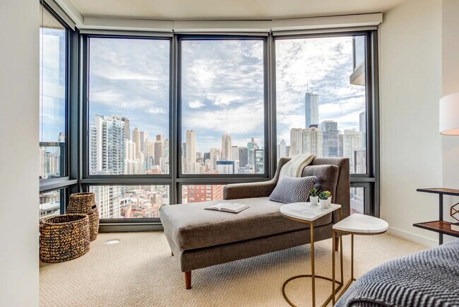 Building Photo - 360 W Illinois St