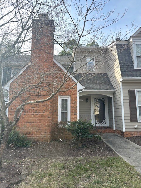 Foto del edificio - 4027 Bush Lake Pl