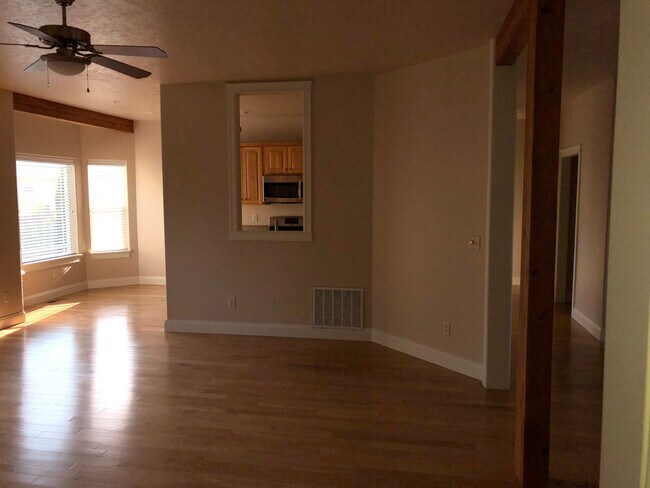 Foto del edificio - Charming 3-Bedroom, 2-Bath Home in the Arbors