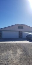 Building Photo - 421 S E Comstock Cir