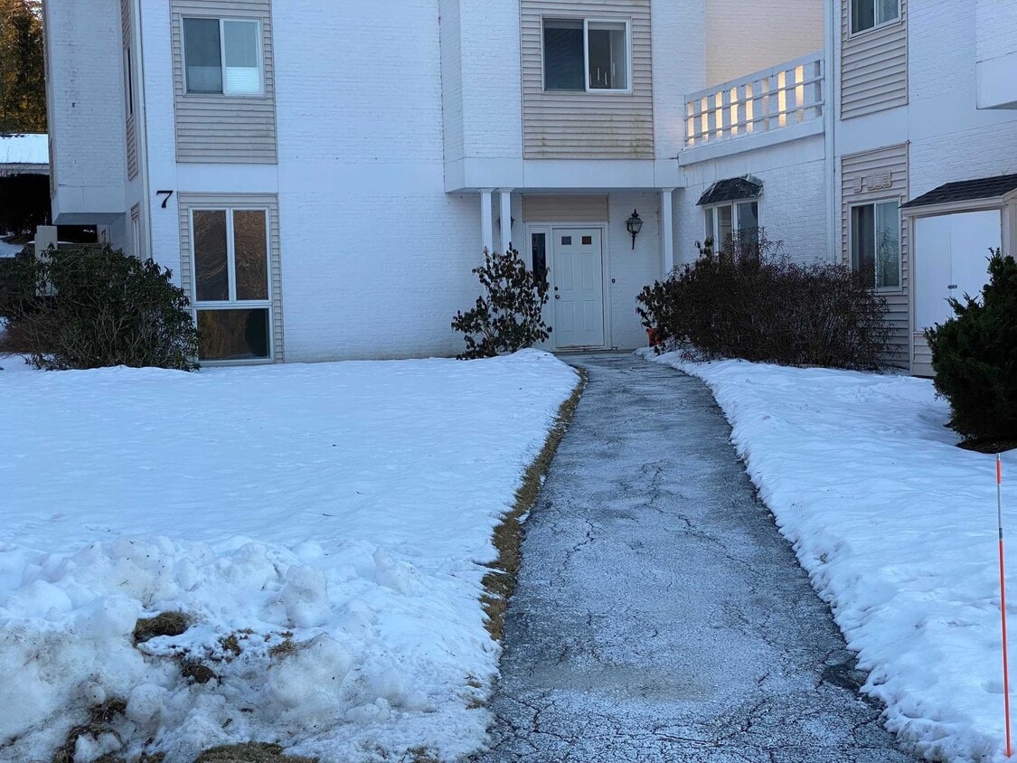 7 Carroll Blvd, Millbrook, NY 12545 Condo for Rent in Millbrook, NY