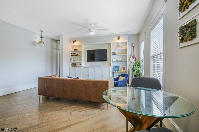 Foto del edificio - 515 Bloomfield Ave