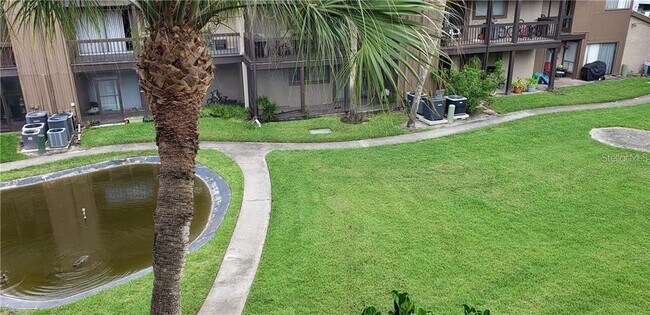 Foto del edificio - 6338 Newtown Cir