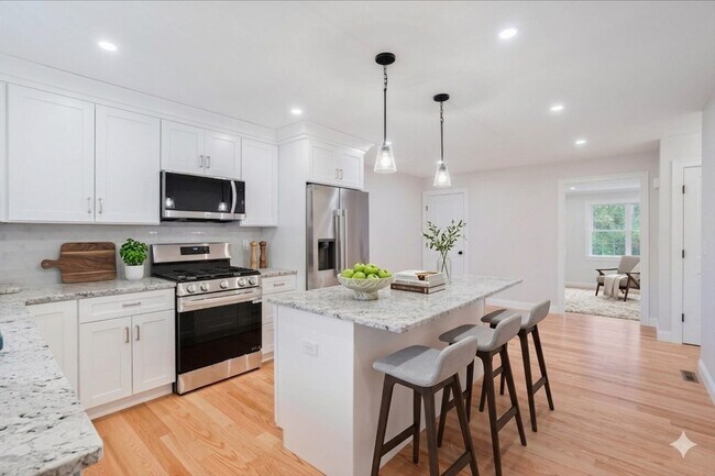 Foto del edificio - 513 Mendon Rd