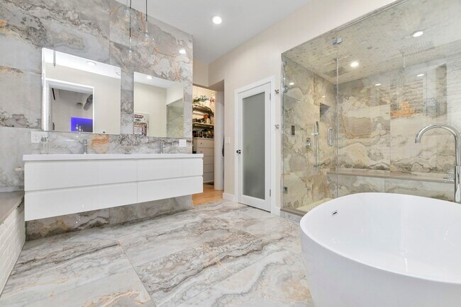 Foto del edificio - 112 Beach St