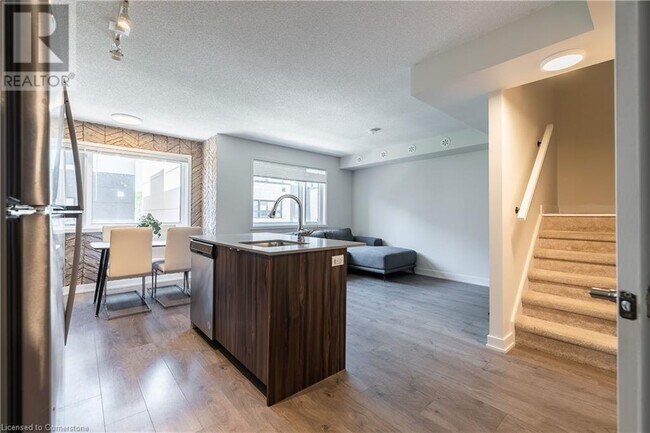 Photo du bâtiment - 1129 Cooke Blvd.