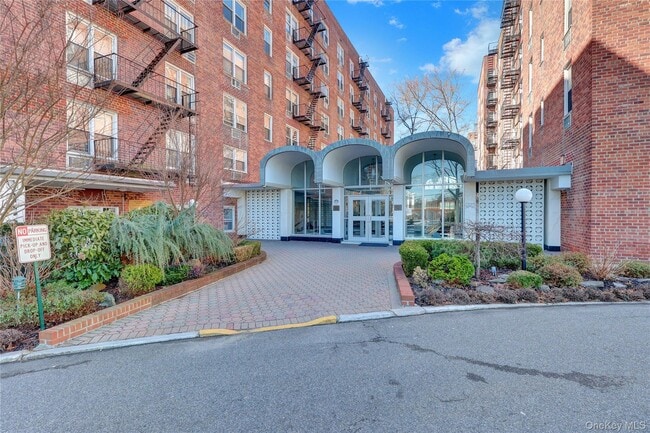 Building Photo - 54-44 Little Neck Pkwy