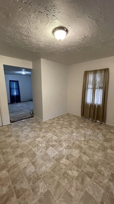 Building Photo - 62 Whiteman Ave