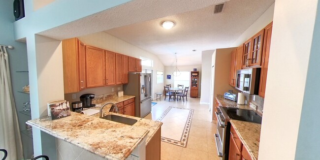 Building Photo - 2222 Walkers Glen Ln