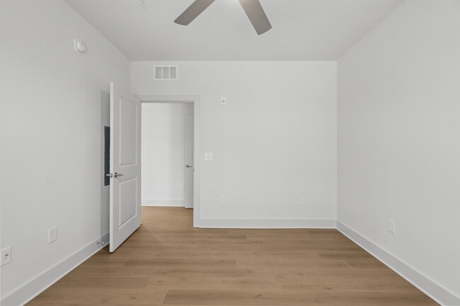 Building Photo - Rovena at Mt. Zion