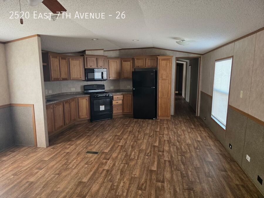 Photo - 2520 East 7Th Avenue-26