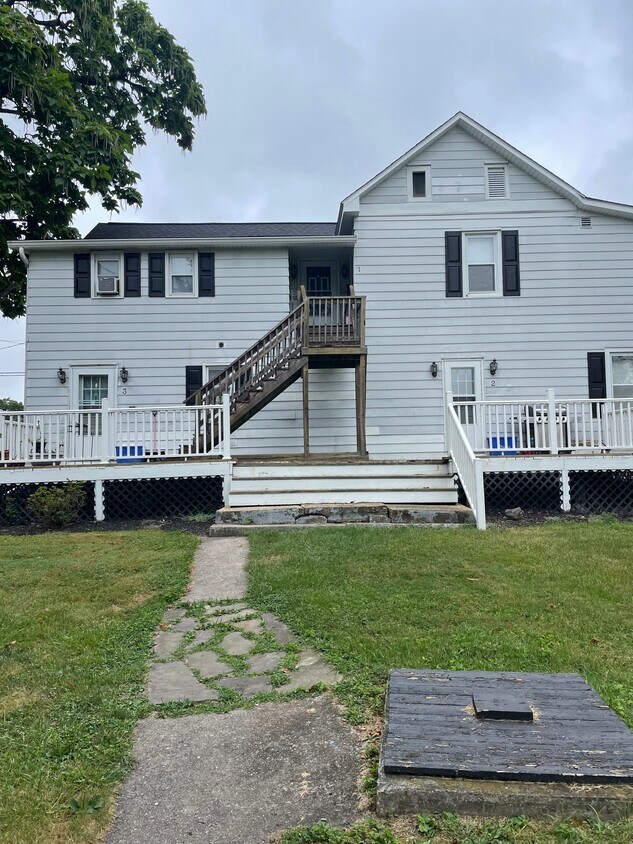 Primary Photo - 1 S Terrace Dr