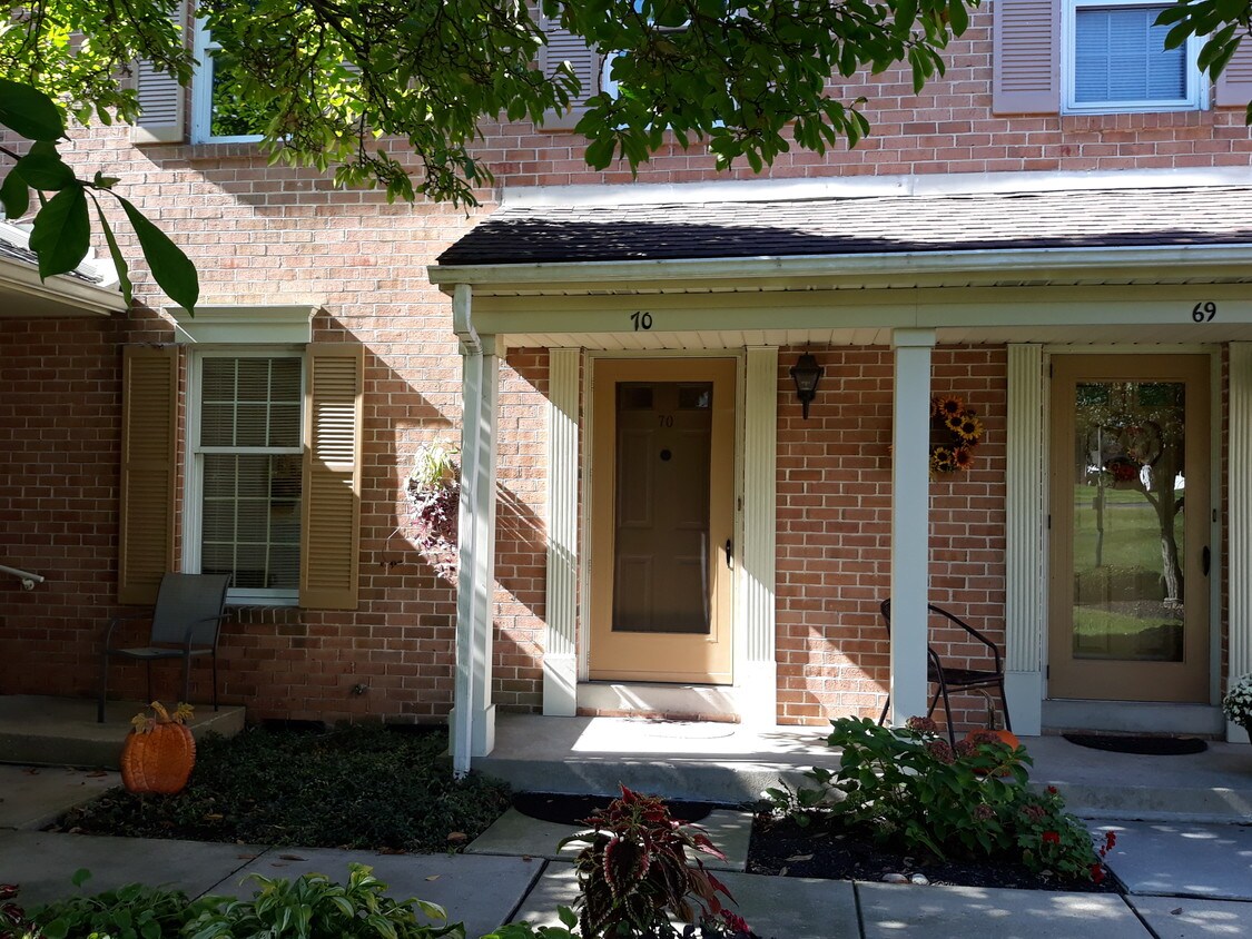 70 Ashlea Village, New Holland, PA 17557 Townhome Rentals in New