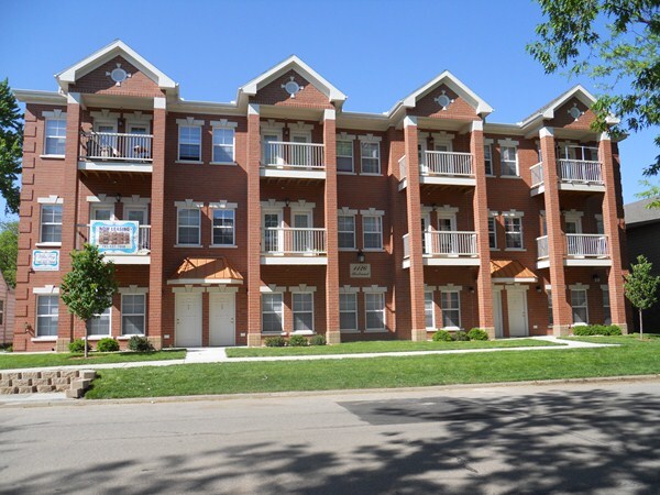 Primary Photo - 1126 Bertrand St