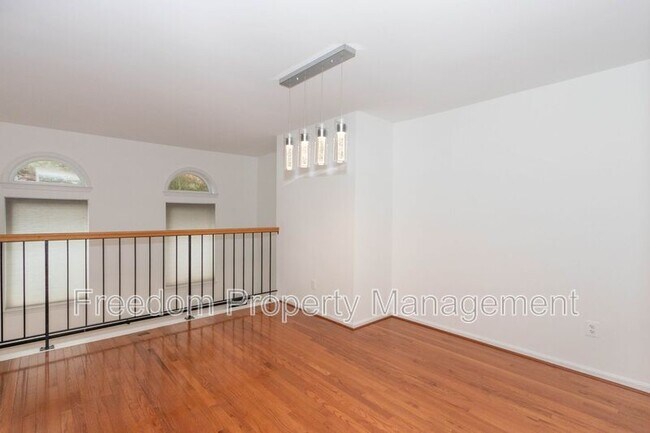 Building Photo - 13939 Preacher Chapman Pl