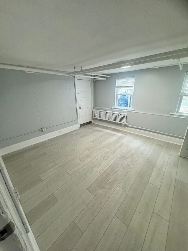 Building Photo - 36 Elberon Ave