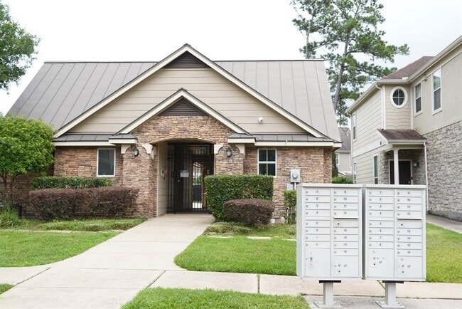 Foto del edificio - 16019 Summerville Lake Dr